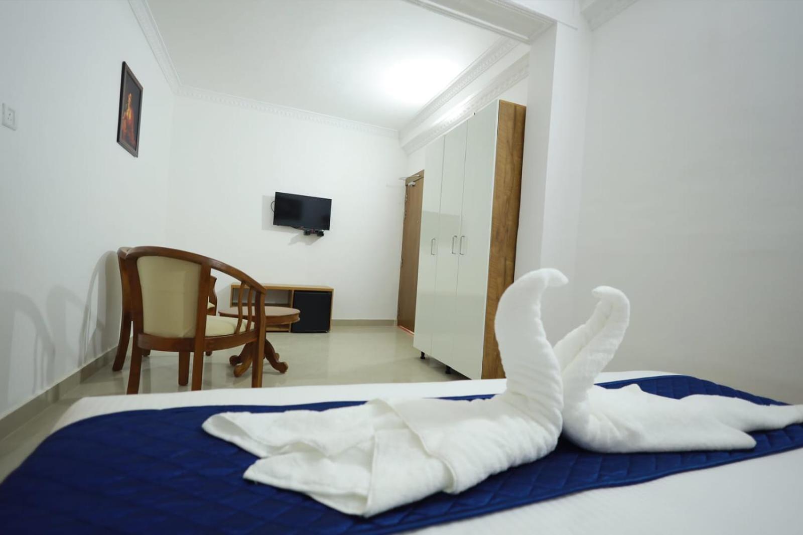 Отель Pearl Residency Ayoor Экстерьер фото
